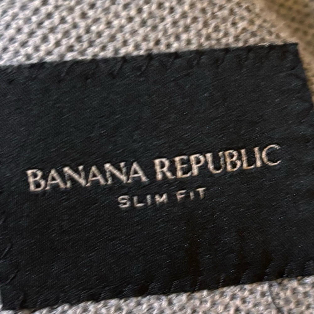 Banana Republic Classic Gray Blazer - Picture 2 of 5